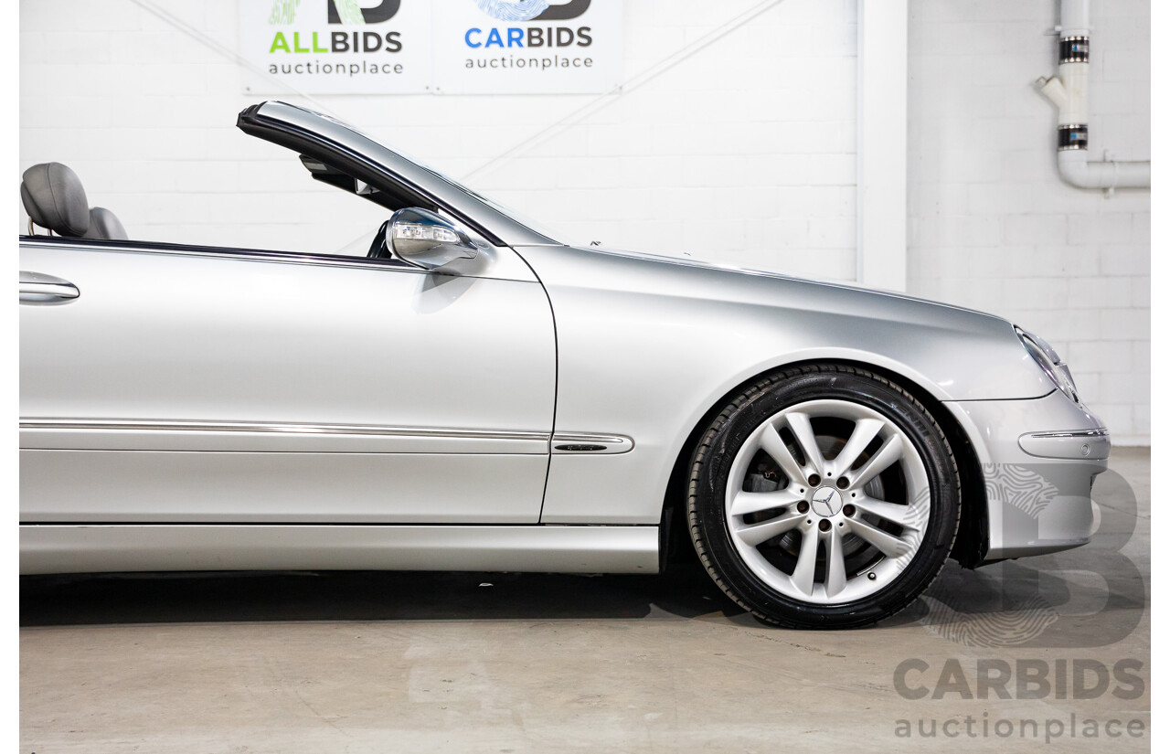 11/2005 Mercedes-Benz CLK350 Avantgarde C209 MY06 2d Cabriolet Bright Silver Metallic V6 3.5L