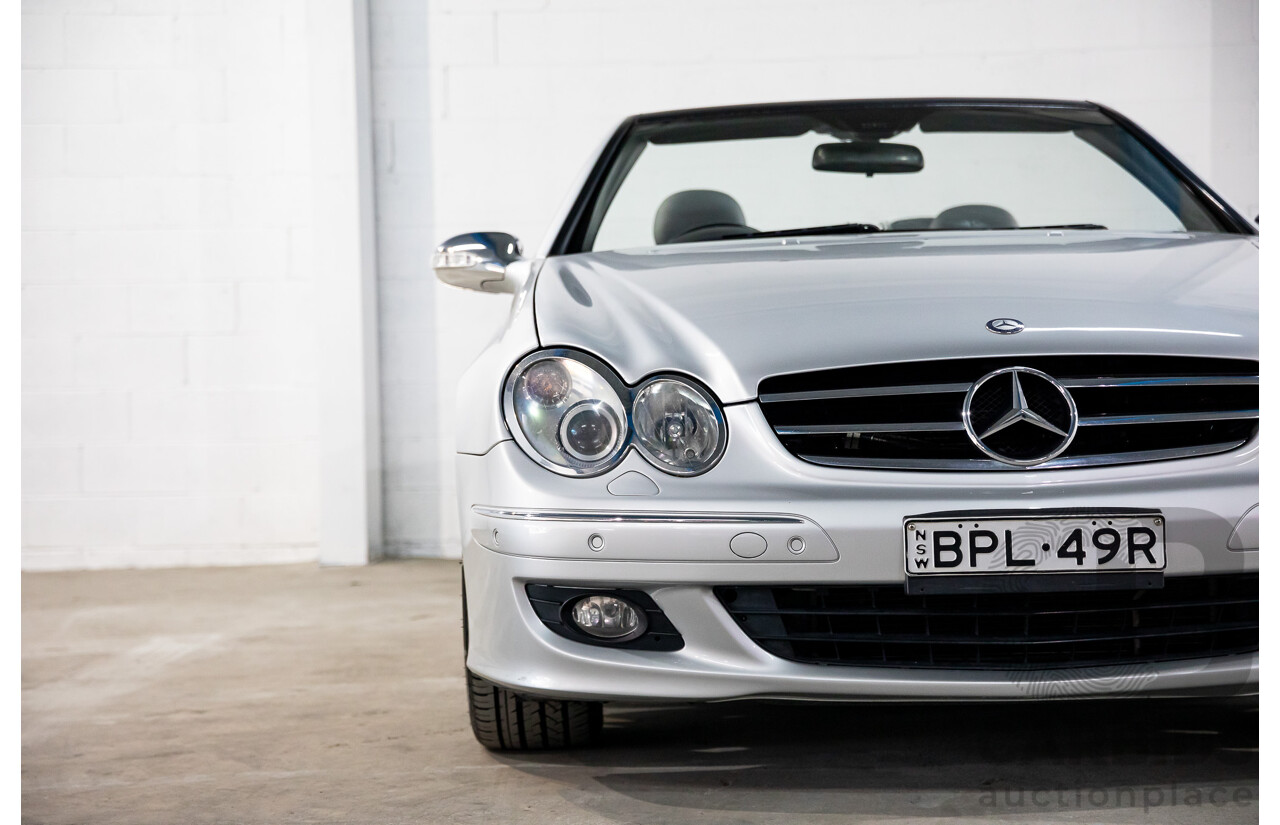 11/2005 Mercedes-Benz CLK350 Avantgarde C209 MY06 2d Cabriolet Bright Silver Metallic V6 3.5L