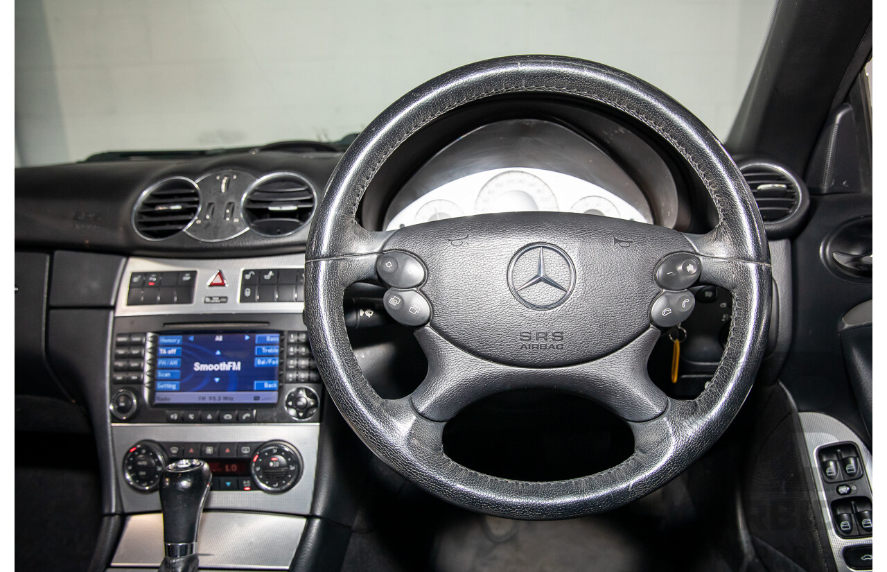 11/2005 Mercedes-Benz CLK350 Avantgarde C209 MY06 2d Cabriolet Bright Silver Metallic V6 3.5L