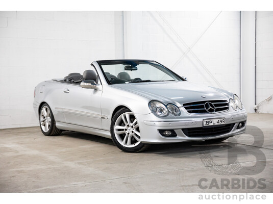 11/2005 Mercedes-Benz CLK350 Avantgarde C209 MY06 2d Cabriolet Bright Silver Metallic V6 3.5L