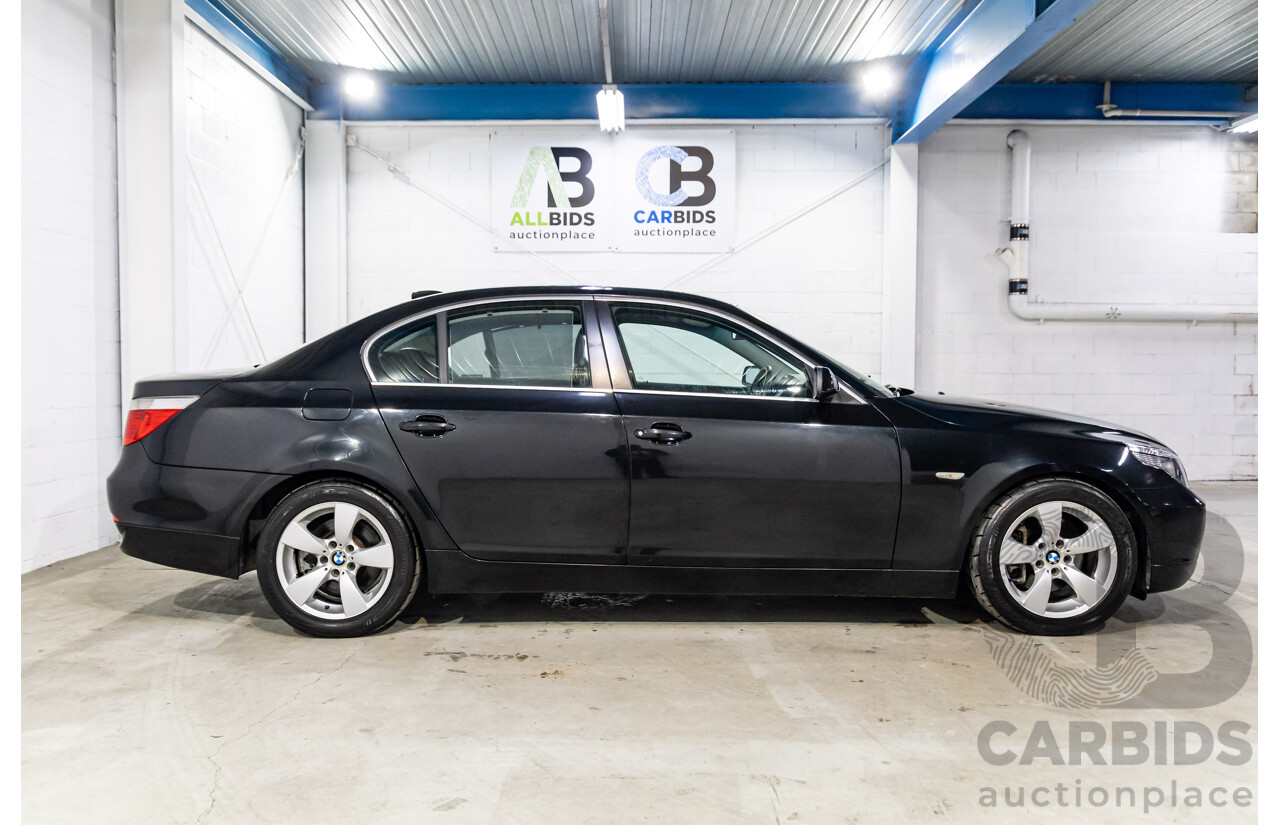 10/2005 BMW 530i E60 4d Sedan Sapphire Black Metallic 3.0L