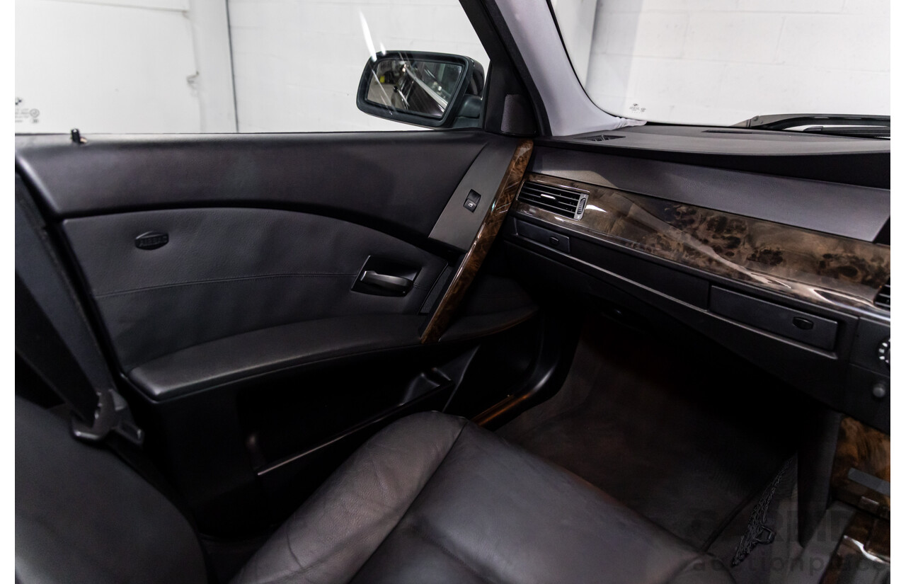 10/2005 BMW 530i E60 4d Sedan Sapphire Black Metallic 3.0L