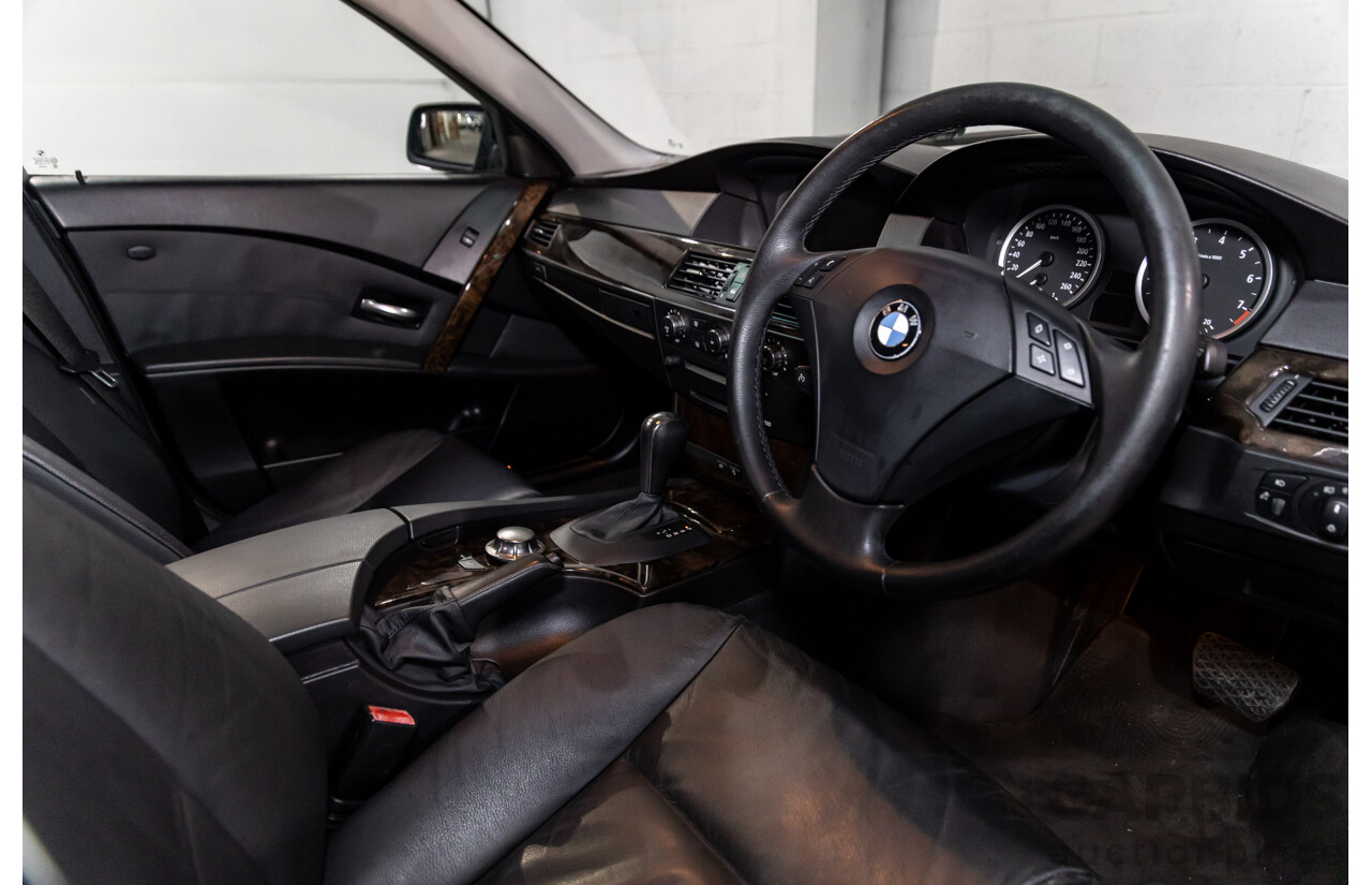 10/2005 BMW 530i E60 4d Sedan Sapphire Black Metallic 3.0L