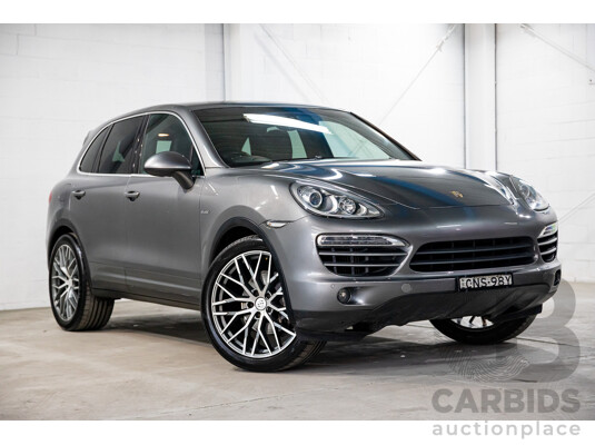 9/2013 Porsche Cayenne Diesel Series 2 MY14 4d Wagon Meteor Grey Metallic Turbo Diesel V6 3.0L