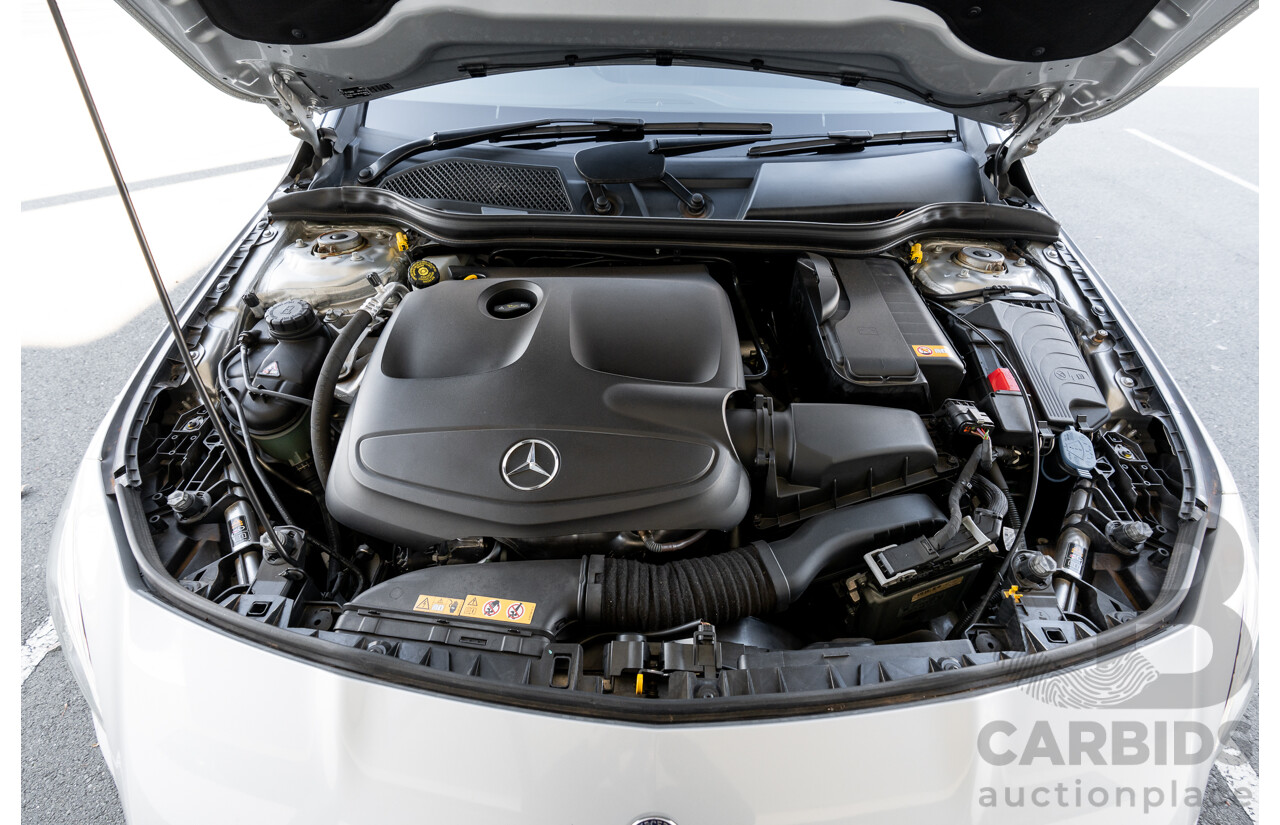 01/2015 Mercedes Benz CLA 250 Sport 4matic (AWD) 117 MY15 4d Coupe Polar Silver Metallic Turbo 2.0L
