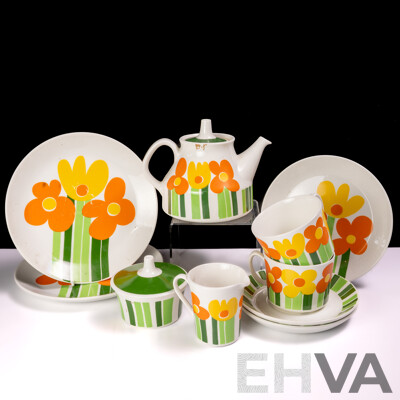 Mid Century Kirsten Selmer Medgård for Figgjo Flint of Norway Ten Piece Tea Set in Annemarie Pattern