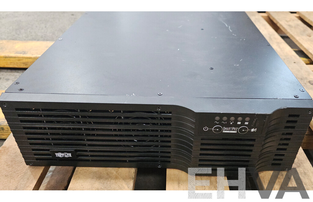 Eaton Tripp Lite (SM2200RMDVTAA) 3RU 120V UPS System