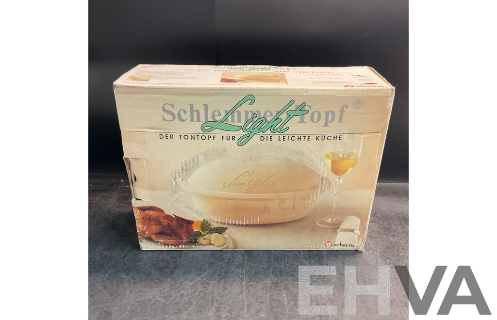 Vintage SCHLEMMER-TOPF Clay Baker Pot