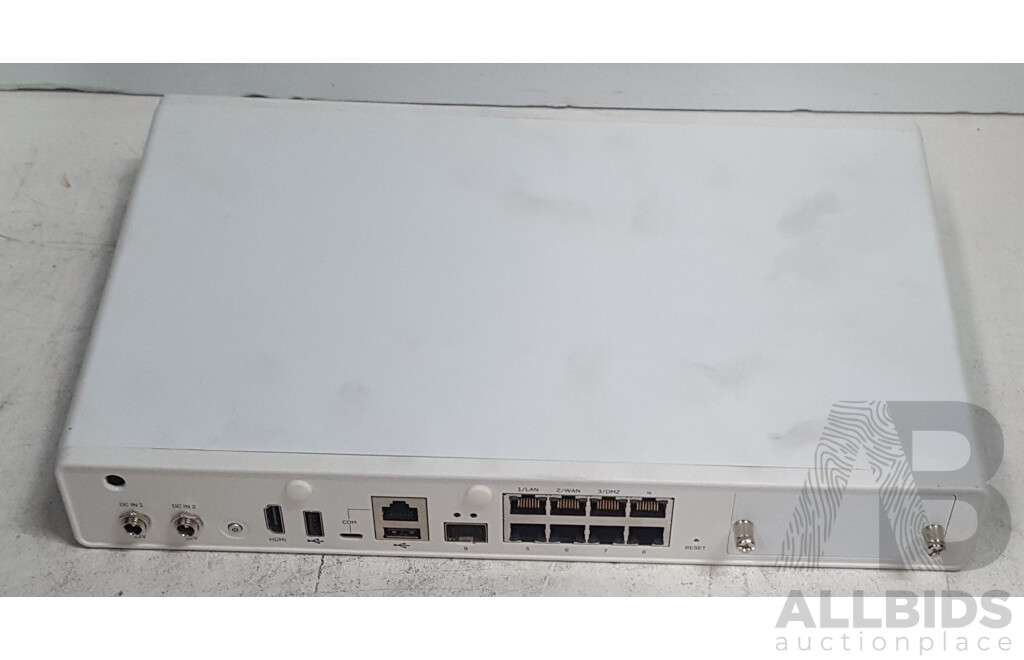 Sophos XG-135 Network Security/Firewall Appliance w/ Power Supply