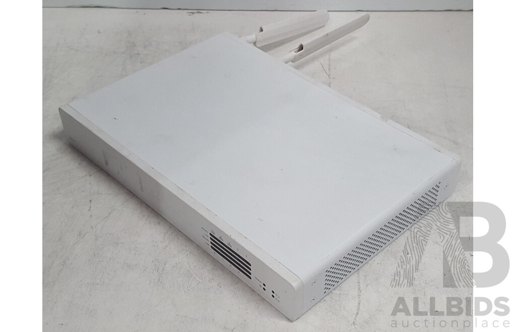 Sophos XG-125 Network Security/Firewall Appliance w/ Power Supply