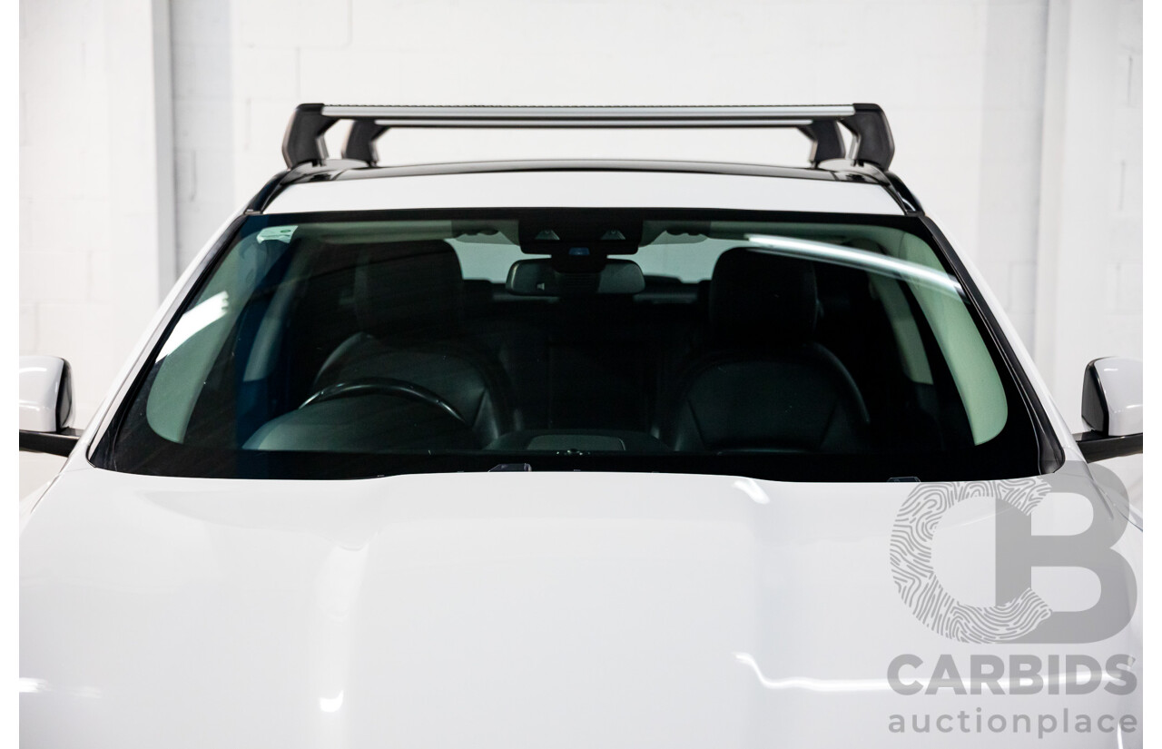 08/2017 Jaguar F-Pace 20d Prestige (AWD) MY18 4d Wagon Fuji White Turbo Diesel 2.0L
