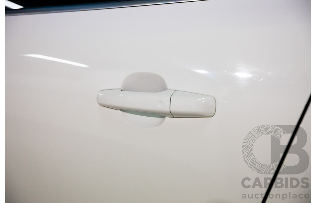 08/2017 Jaguar F-Pace 20d Prestige (AWD) MY18 4d Wagon Fuji White Turbo Diesel 2.0L