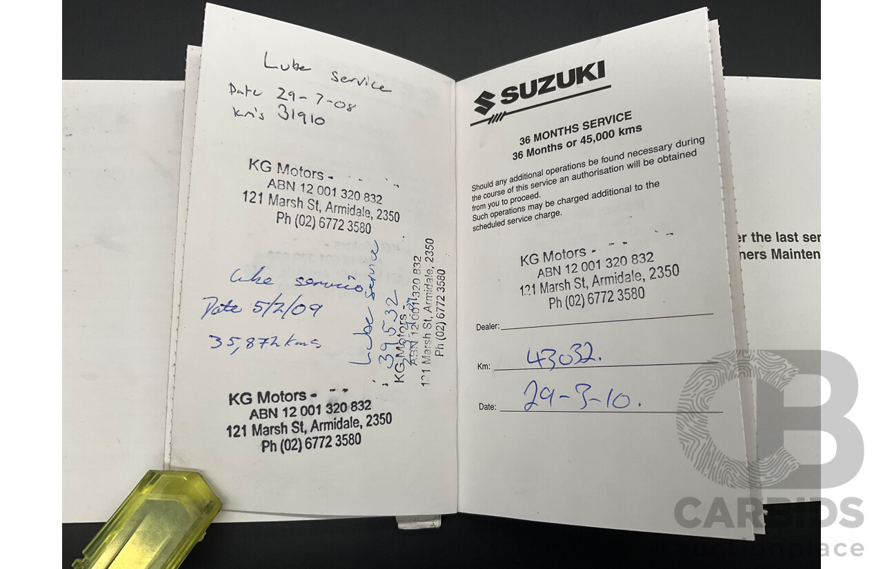 1/2005 Suzuki Liana 4d Sedan Superior White 1.8L