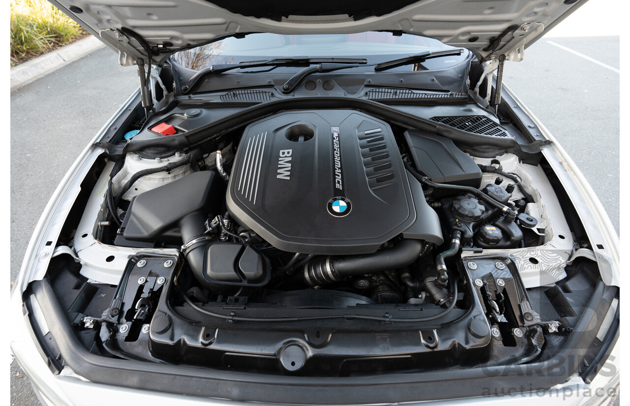 10/2016 BMW M140i LCI F20 4d Hatch Glacier Silver Metallic Turbo 3.0L
