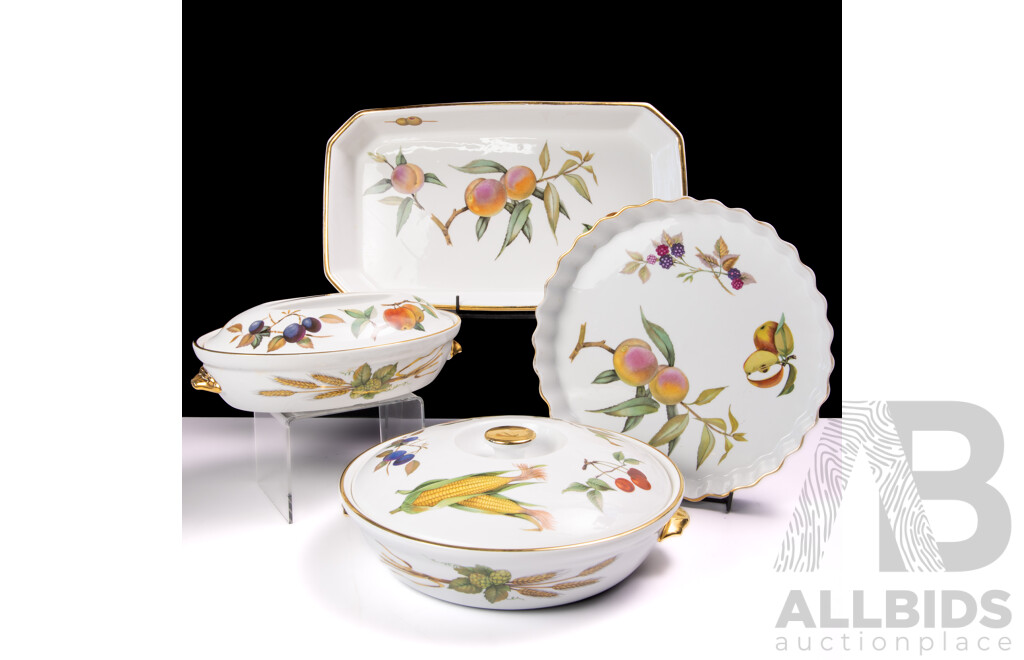 Four Pieces Royal Doulton Porcelain Serving Ware in Evesham Pattern