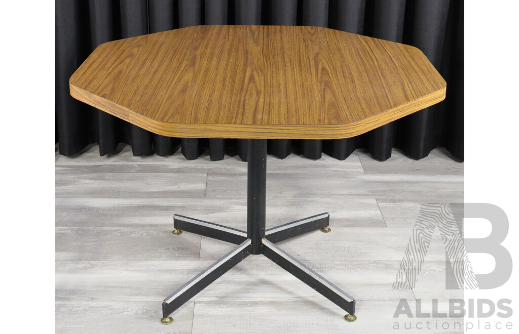 Retro Hexagonal Pedestal Dining Table with for Chairs