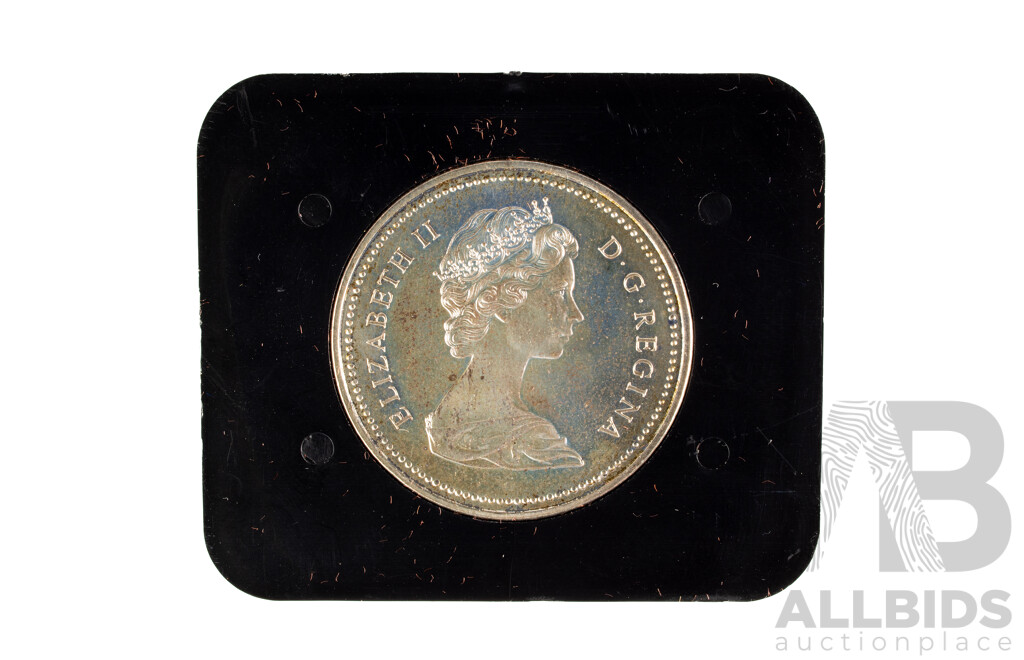 Canada 1973 QE2 Silver One Dollar Coin, 100th Anniversary of the Royal Canadian Mounted Police  .500