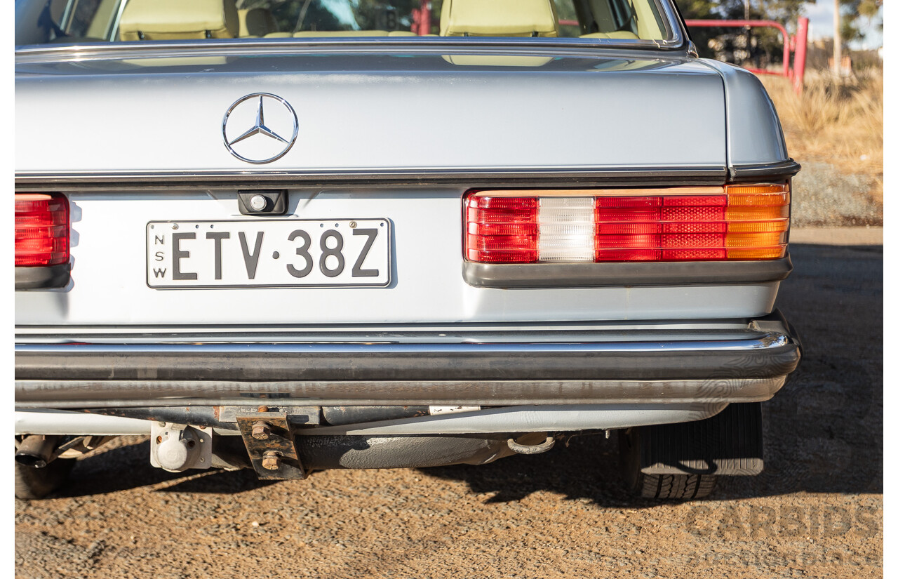02/1984 Mercedes Benz 230E W123 4d Sedan Grey 2.3L