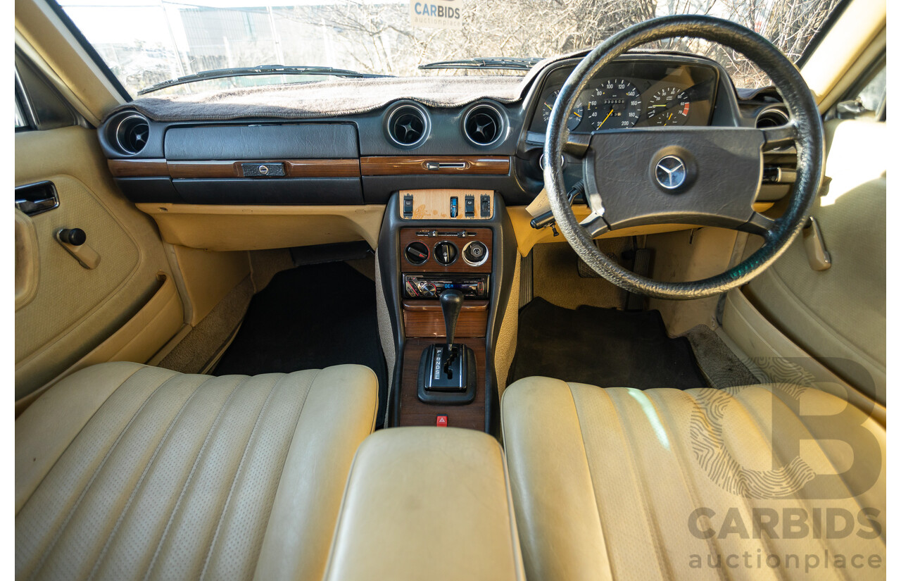 02/1984 Mercedes Benz 230E W123 4d Sedan Grey 2.3L