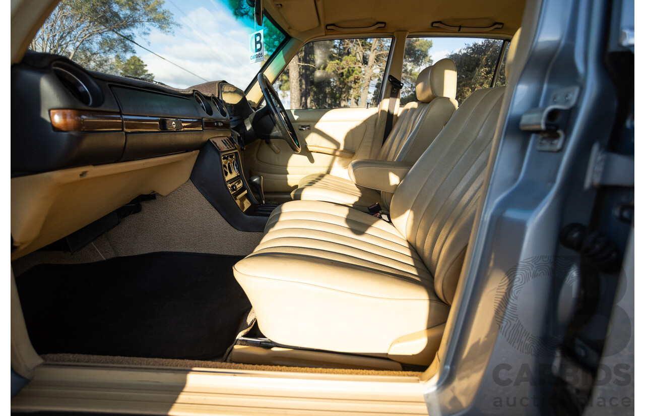 02/1984 Mercedes Benz 230E W123 4d Sedan Grey 2.3L