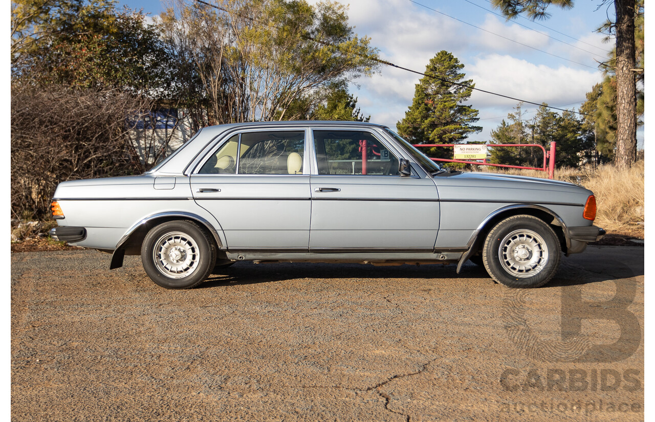 02/1984 Mercedes Benz 230E W123 4d Sedan Grey 2.3L