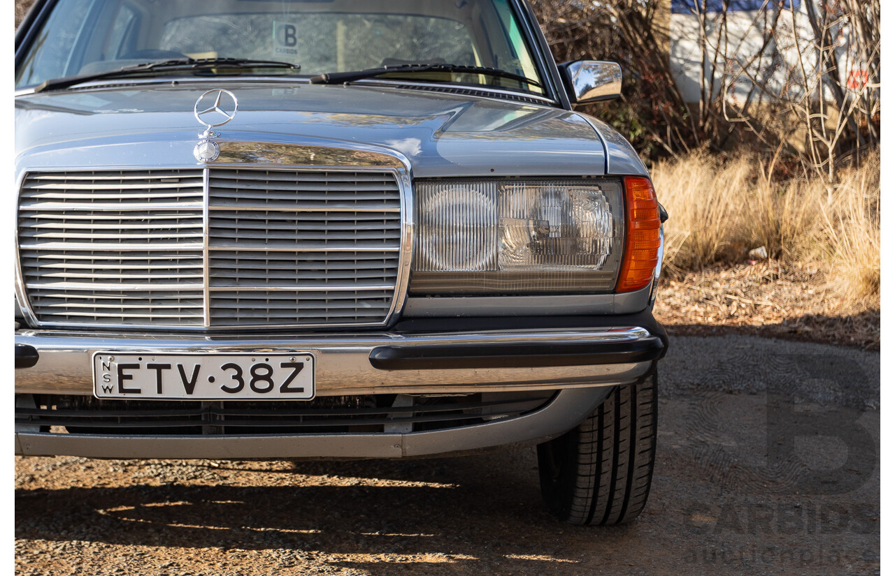 02/1984 Mercedes Benz 230E W123 4d Sedan Grey 2.3L