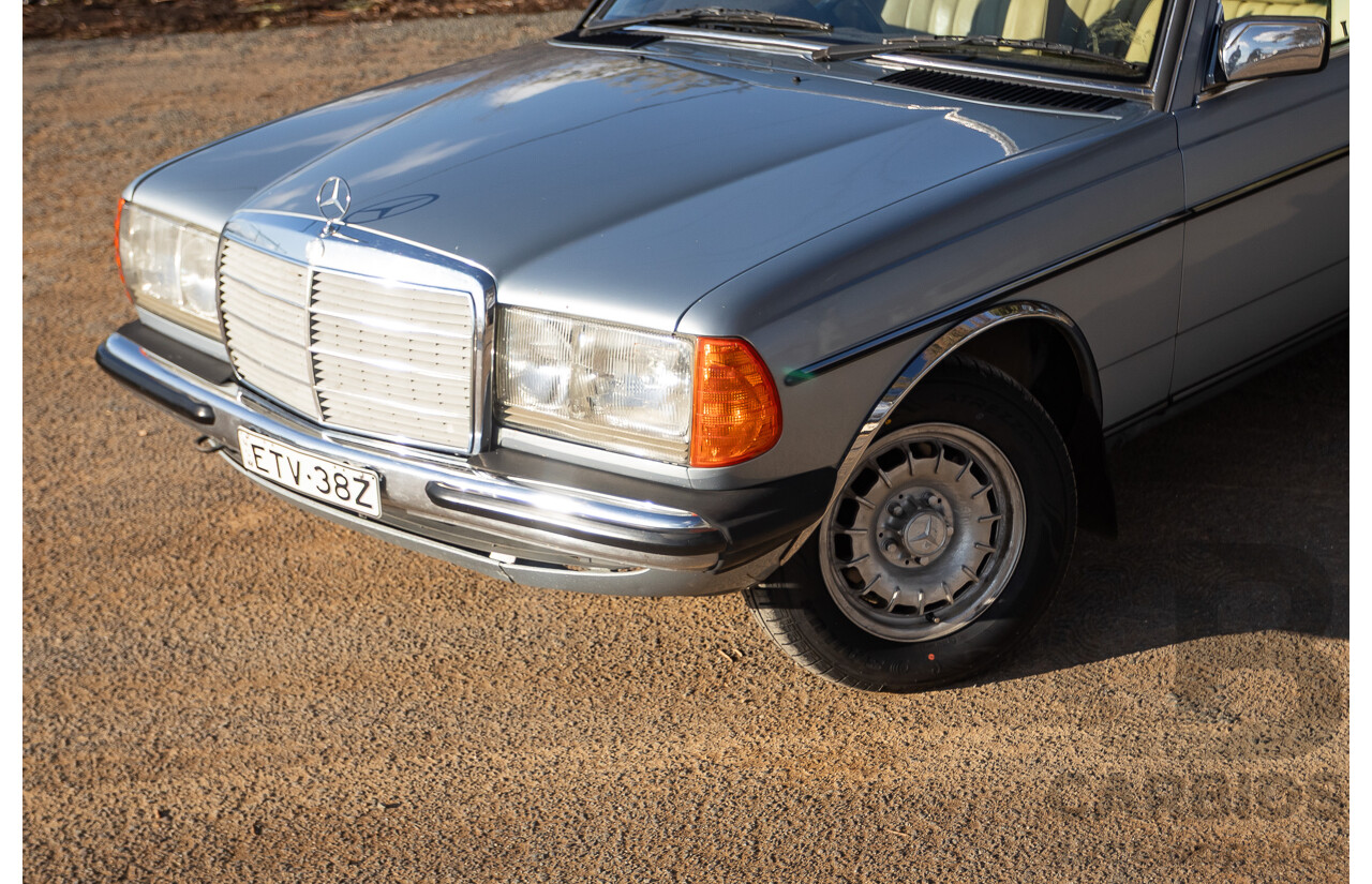 02/1984 Mercedes Benz 230E W123 4d Sedan Grey 2.3L