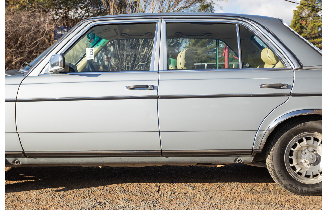 02/1984 Mercedes Benz 230E W123 4d Sedan Grey 2.3L
