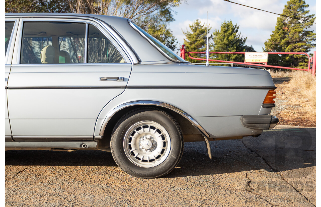 02/1984 Mercedes Benz 230E W123 4d Sedan Grey 2.3L