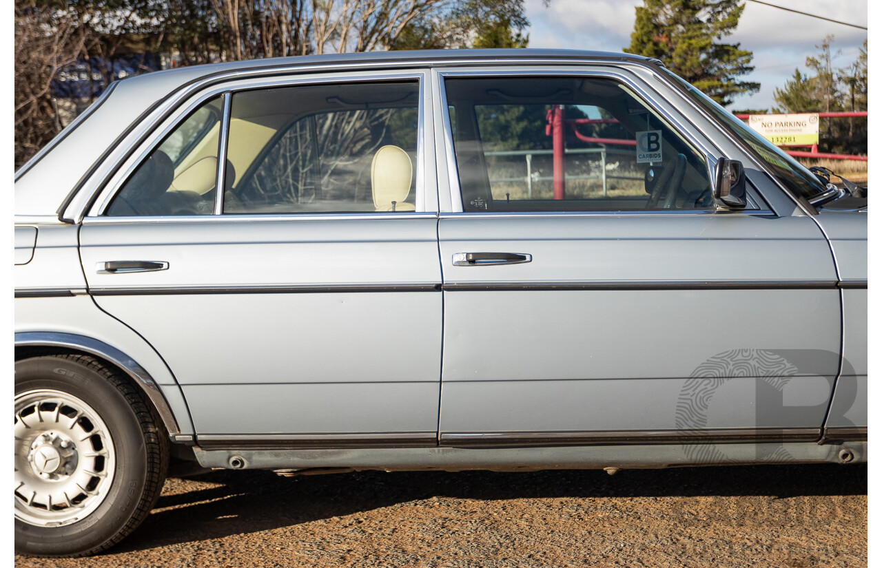 02/1984 Mercedes Benz 230E W123 4d Sedan Grey 2.3L