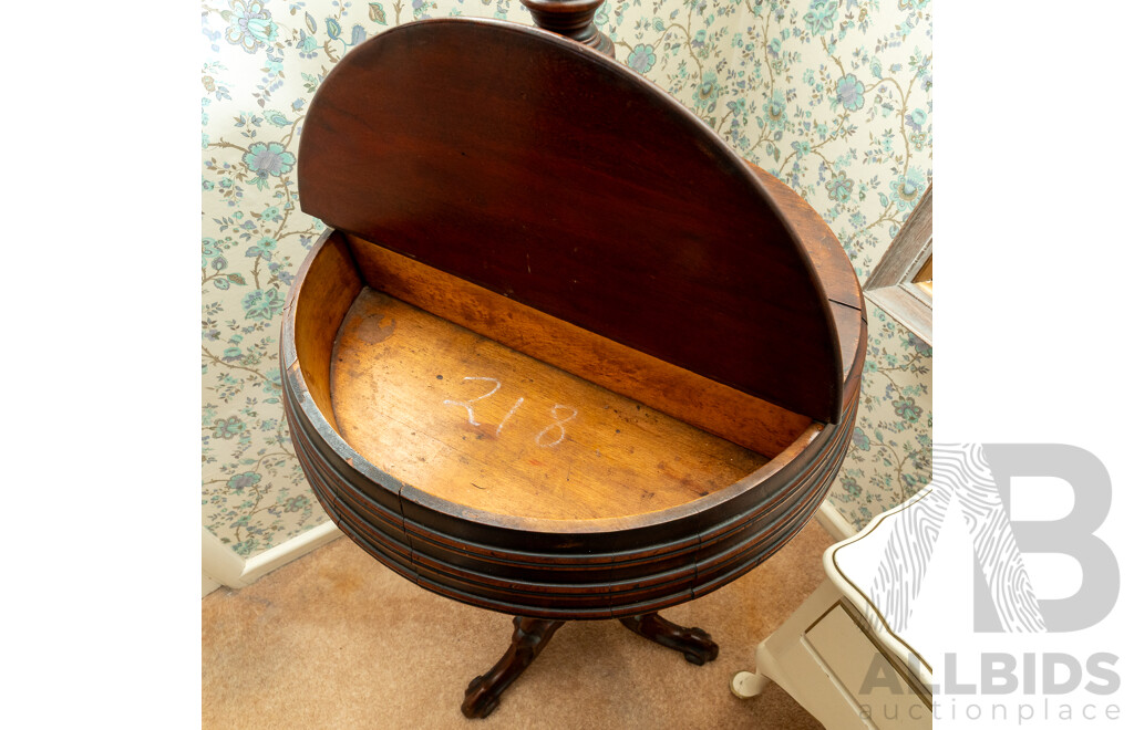 Victorian Mahogany Telescopic Shaving Stand