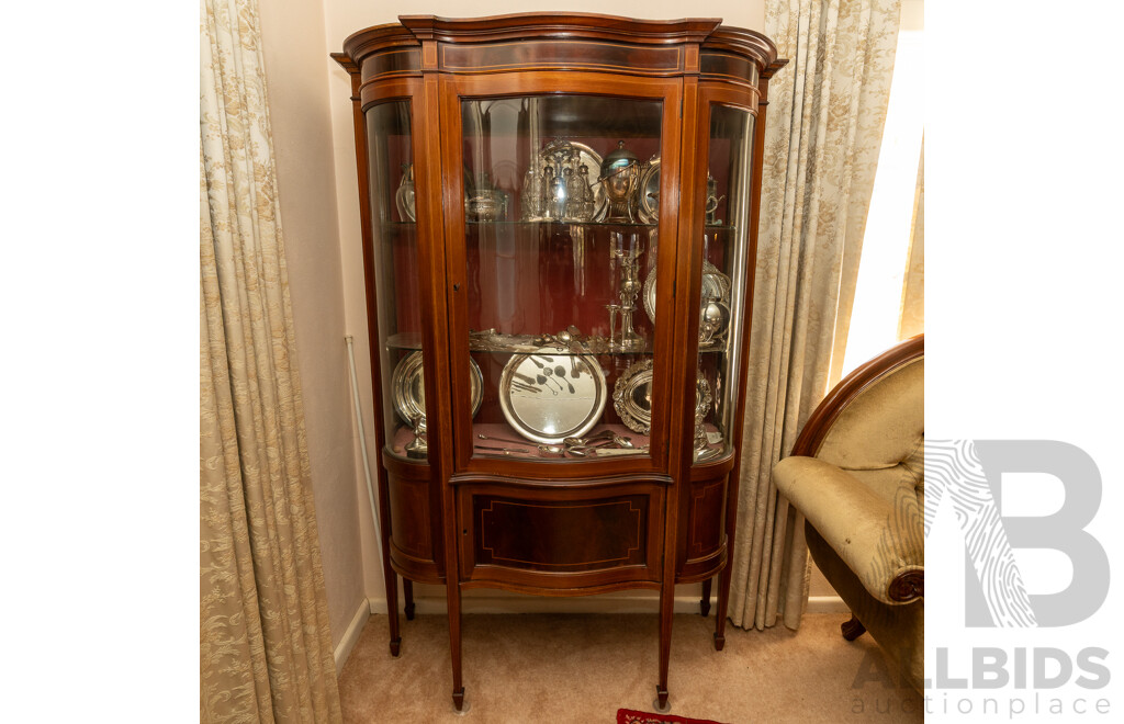Edwardian Mahogany Serpentine Front Display Cabinet