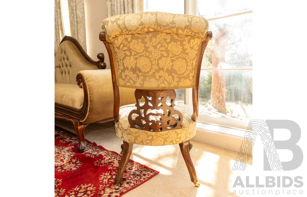 Early Victorian Walnut Pierced Back Parlour Chair