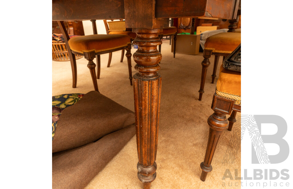 Large Victorian Mahogany Banquet Table with Four Leaves
