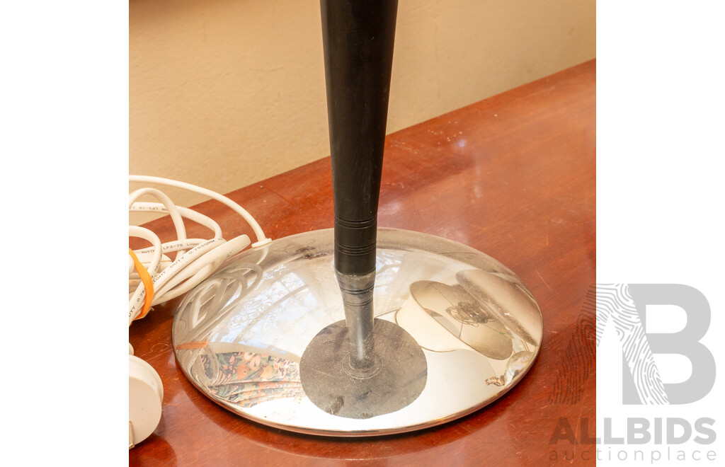 Art Deco Style Metal Desk Lamp