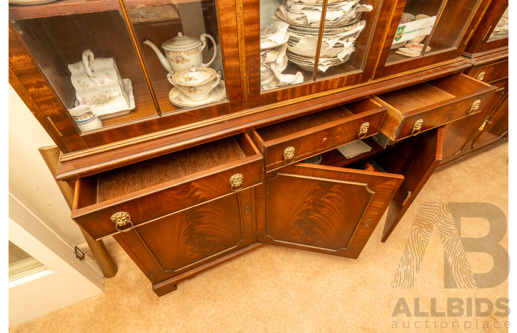 Georgian Style Bookcase on Cabinet Base