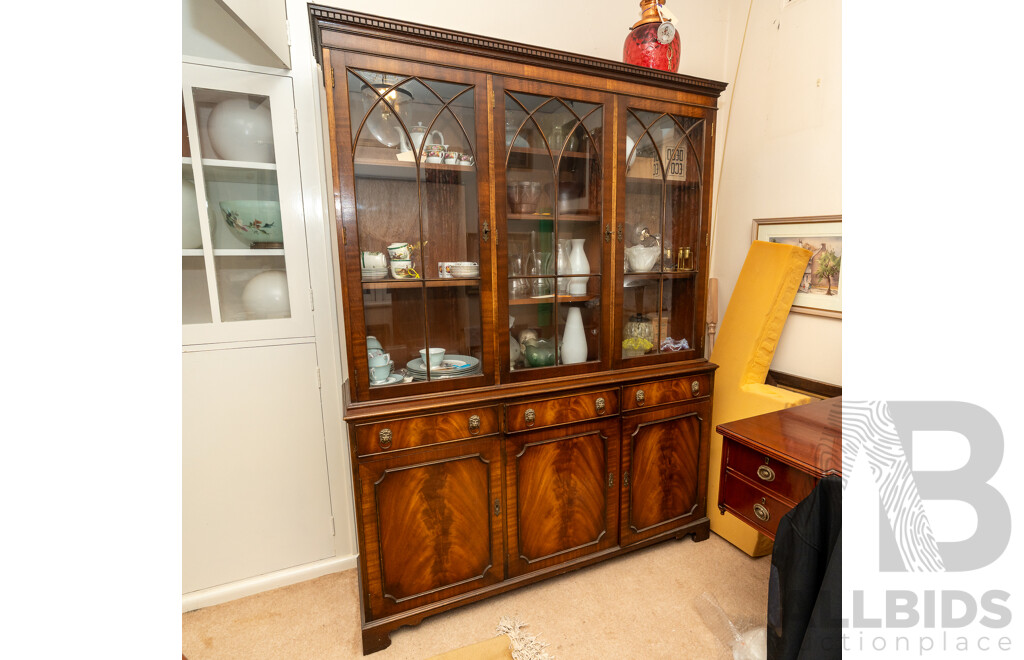 Georgian Style Bookcase on Cabinet Base