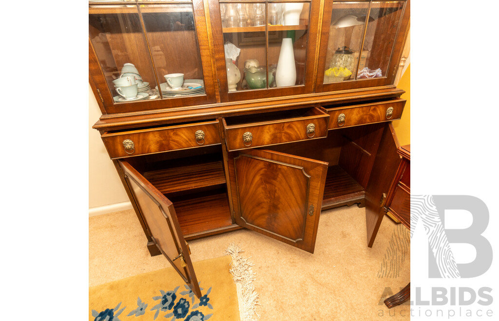 Georgian Style Bookcase on Cabinet Base
