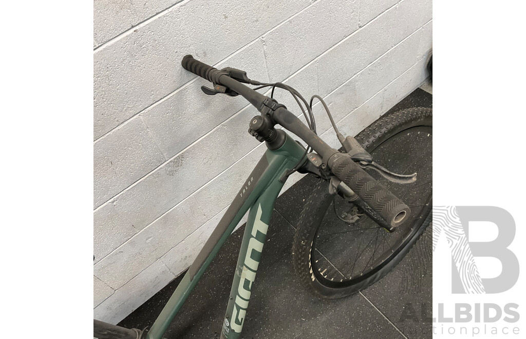 GIANT XS 27.5'' Talon Mountain Bike - Green