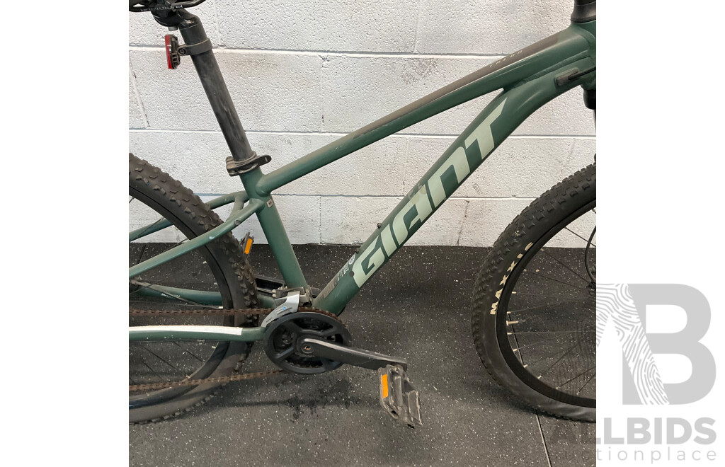 GIANT XS 27.5'' Talon Mountain Bike - Green