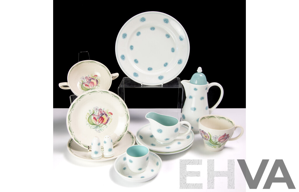 Collection Vintage Susie Cooper Porcelain Including Nine Pieces in One O'clocks Pattern & Four Pieces in Parrot Tulip Pattern