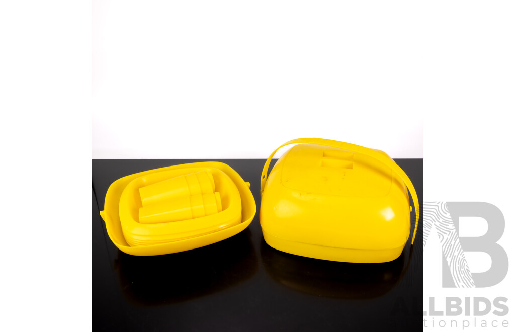 Funky Retro Butter Yellow Portable Picnic Set