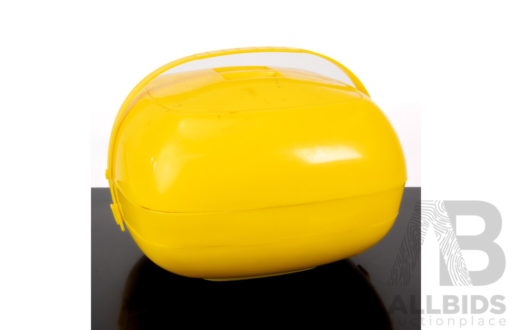 Funky Retro Butter Yellow Portable Picnic Set