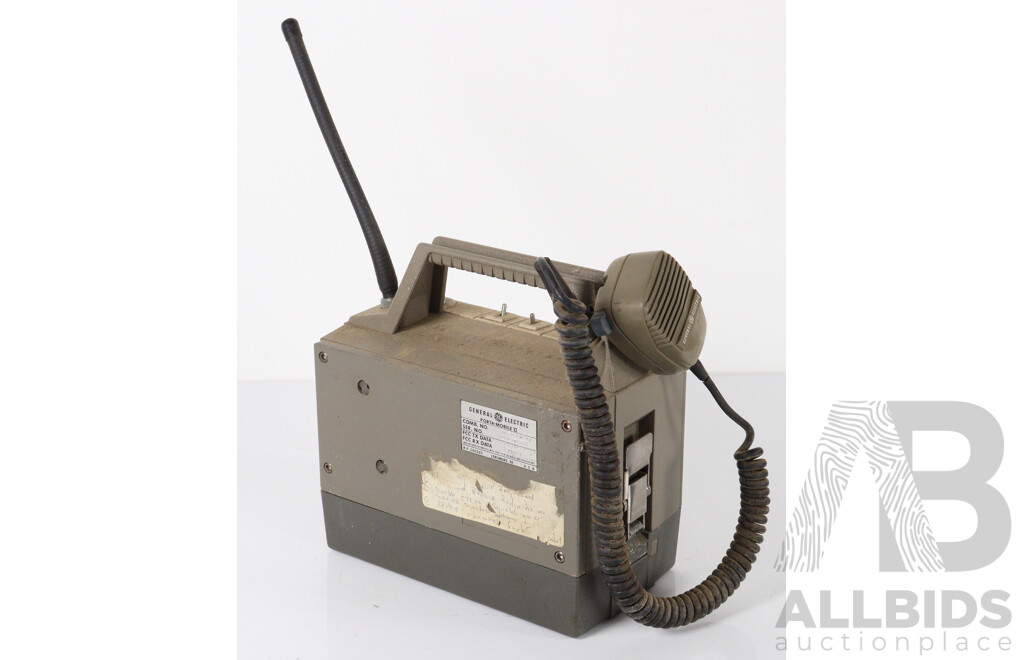 Vintage General Electric Porta-Mobile II Portable CB Radio