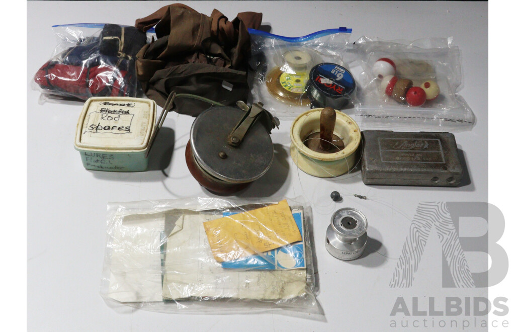 Collection of Vintage Fishing Items Inc Timber Alvey Reel, Floats and Sinker Moulds