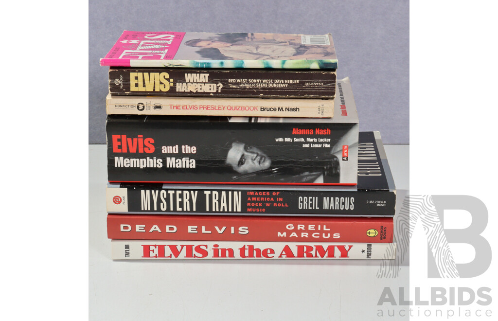 Collection Books and Magazines Regarding Elvis Presley