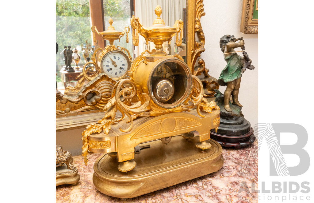 Late 19th Century Gilt Metal Mantel Clock