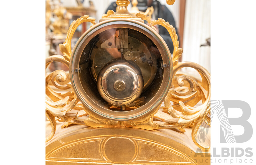 Late 19th Century Gilt Metal Mantel Clock