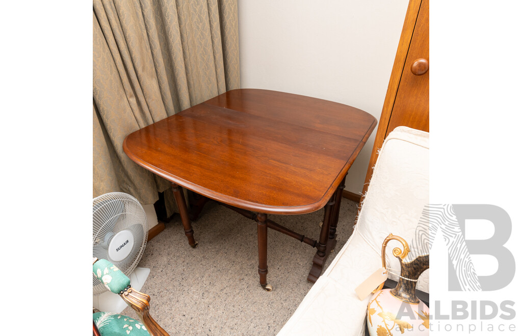 Victorian Mahogany Gateleg Sofa Table