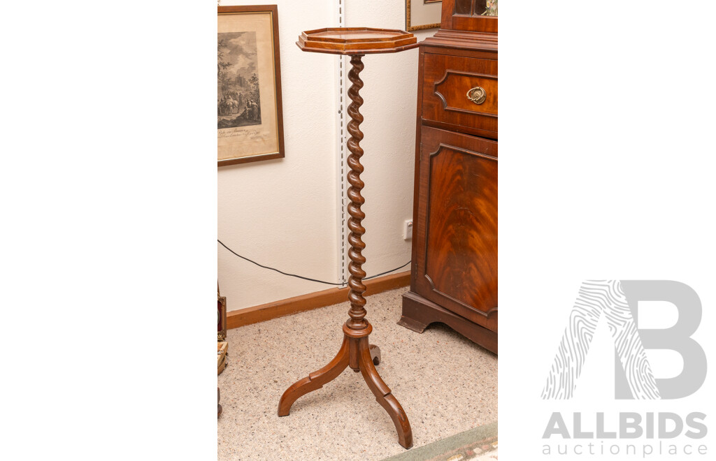 Good Victorian Flame Mahogany Barley Twist Jardinière Stand